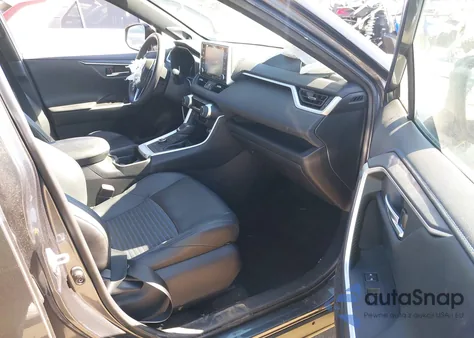 2021 Toyota Rav4 Hybrid Xse z USA, uszkodzony, nr VIN 4T3E6RFV1MU032243